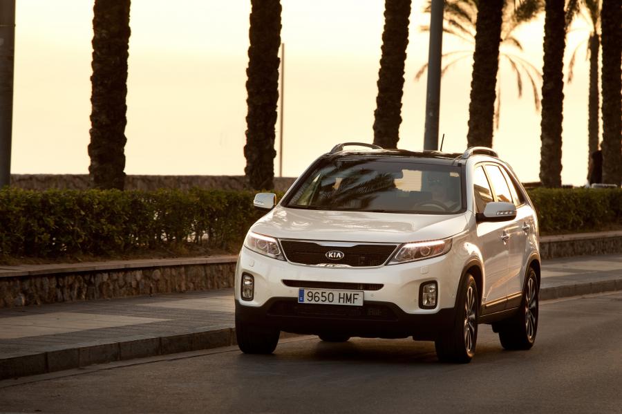  Kia Sorento 2013 года  (EU) (фото 41 из 85)